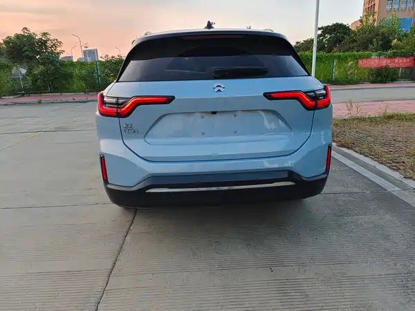 NIO ES6 2021
