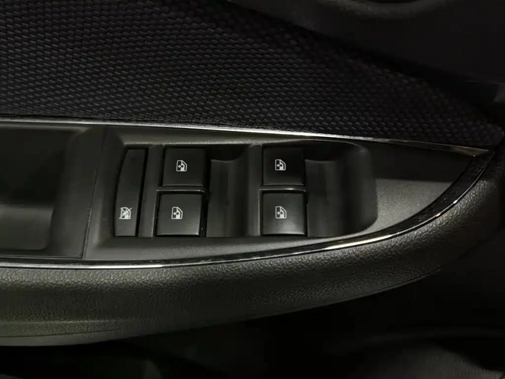 Chevrolet Cruze 2018 — фото 9
