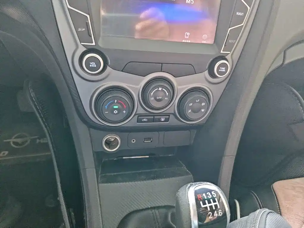 Haima Vanda Electric 2015 — фото 13