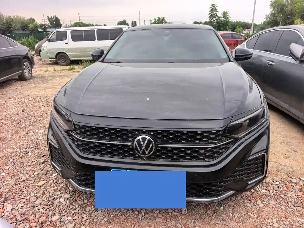 Volkswagen Passat 2025