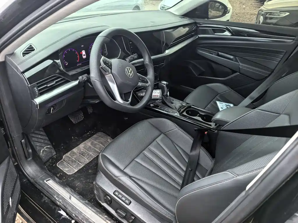 Volkswagen Passat 2025