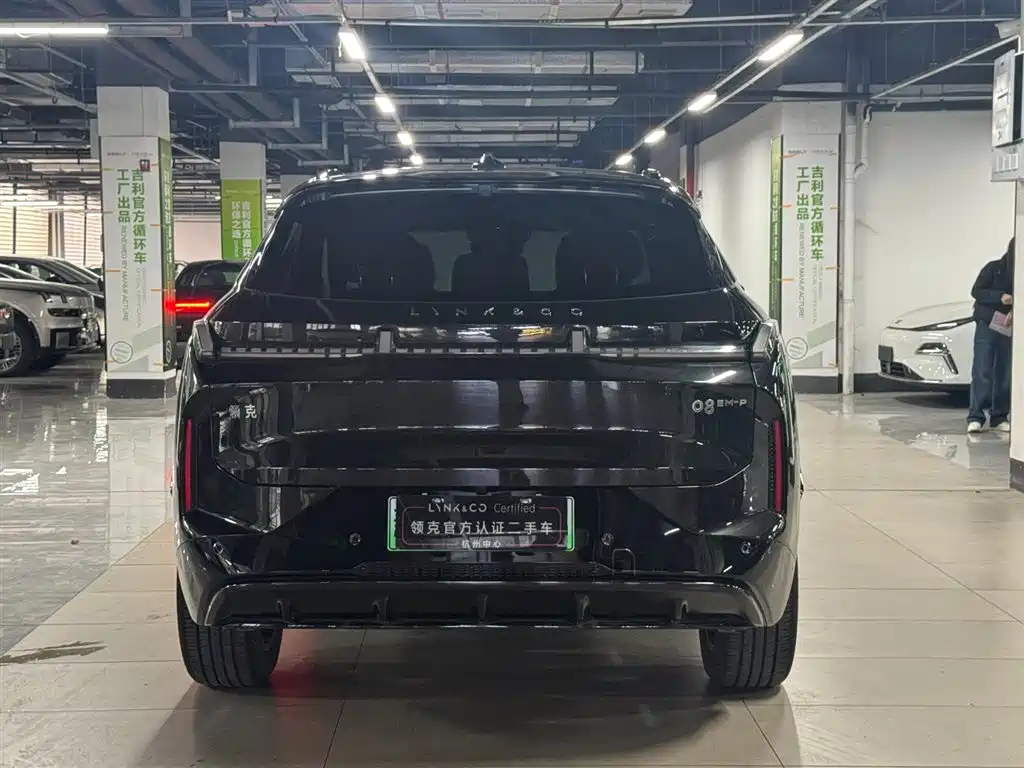 Lynk & Co 08 EM-P 2025 — фото 10
