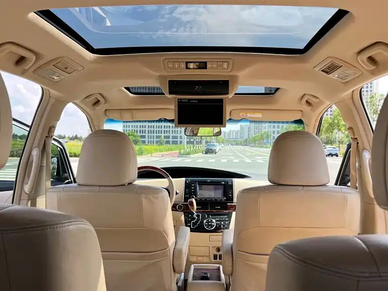 Toyota Previa 2016 — фото 10