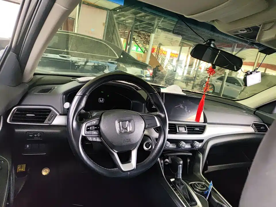 Honda Accord 2022 — фото 3