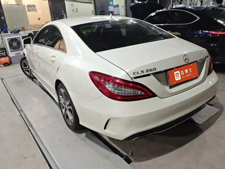 Mercedes-Benz CLS 2015 — фото 12