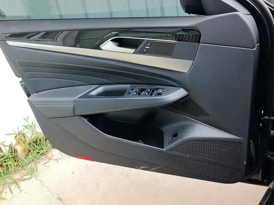 Volkswagen Passat 2024