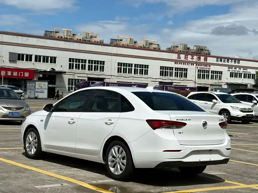 Buick Excelle GT 2018 — фото 6