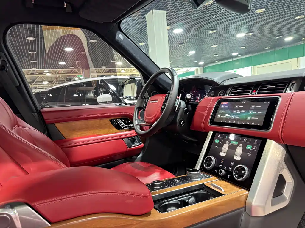 Land Rover Range Rover 2019 — фото 10