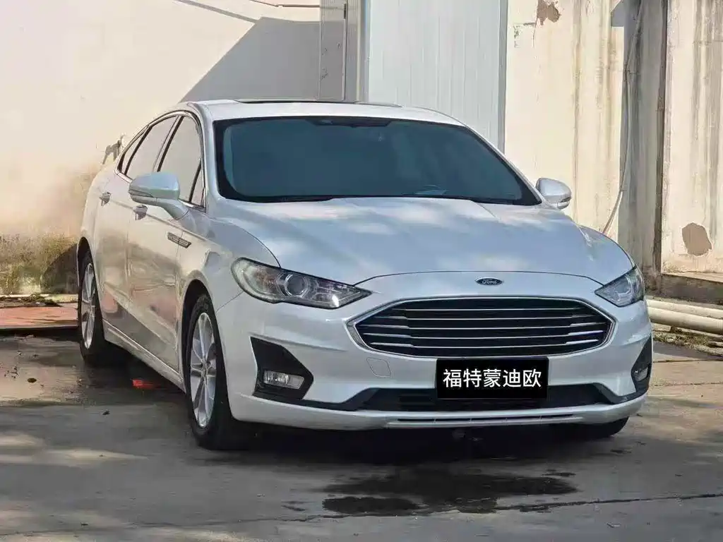 Ford Mondeo 2020 — фото 3