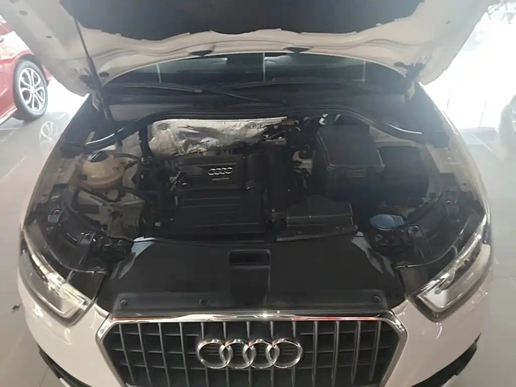 Audi Q3 2016 — фото 20