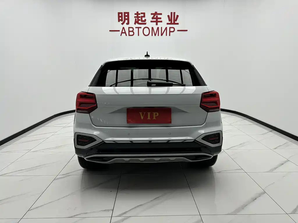 Audi Q2L 2023 — фото 10