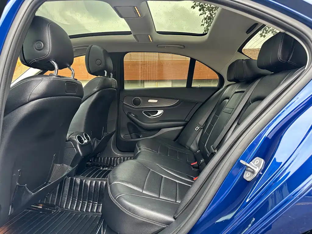 Mercedes-Benz C-Class 2018 — фото 6