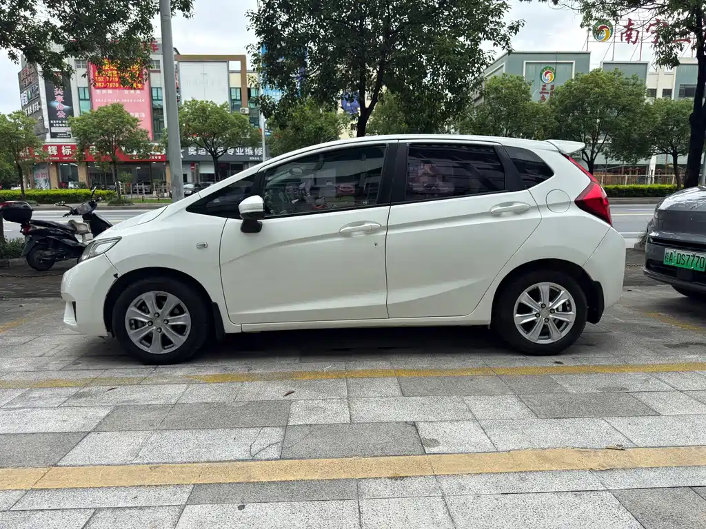 Honda Fit 2015 — фото 4