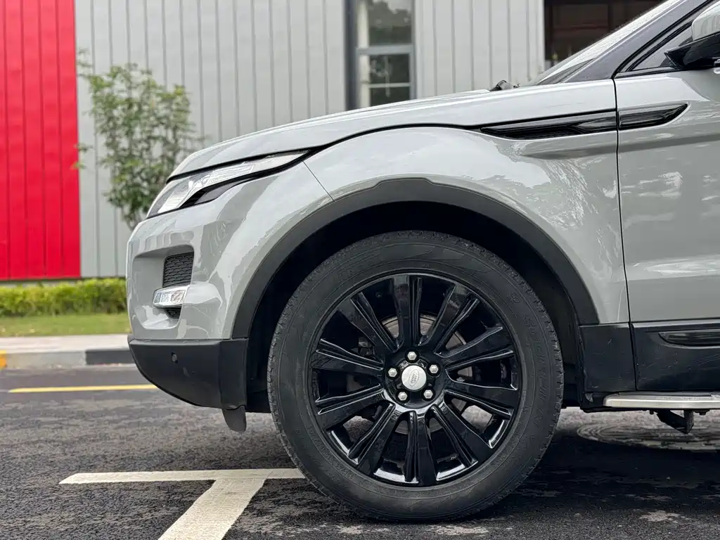 Land Rover Evoque 2016 — фото 10