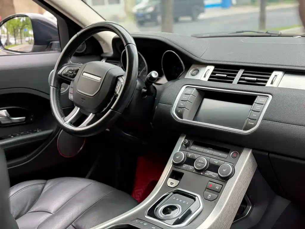 Land Rover Evoque 2016 — фото 11