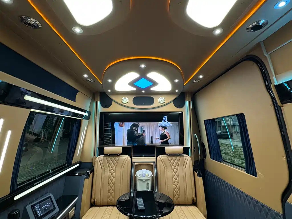 Mercedes-Benz Sprinter 2018 — фото 14