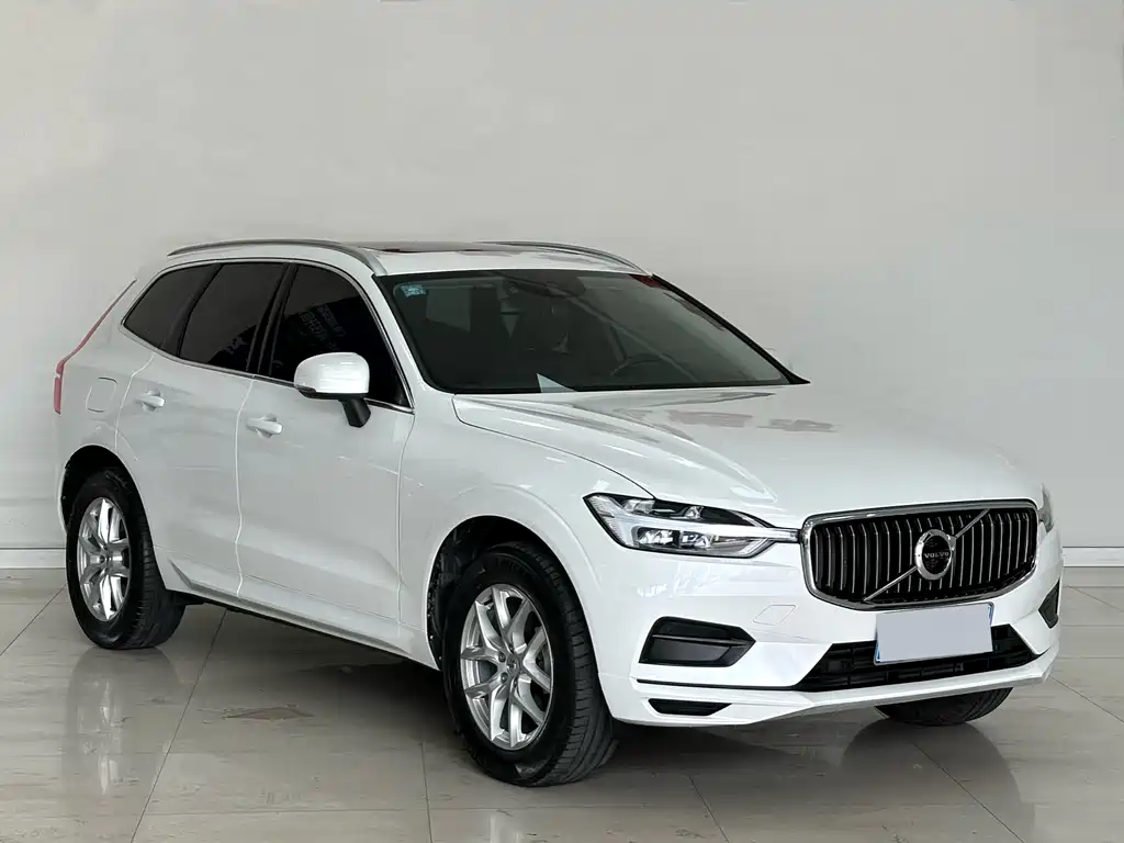 Volvo XC60 2019 — фото 3