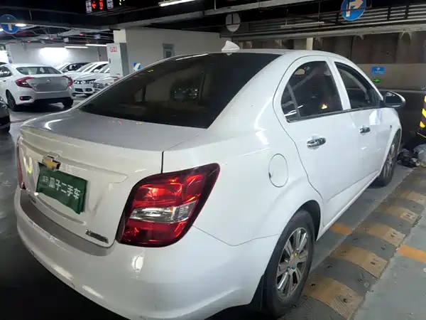 Chevrolet Aveo 2015