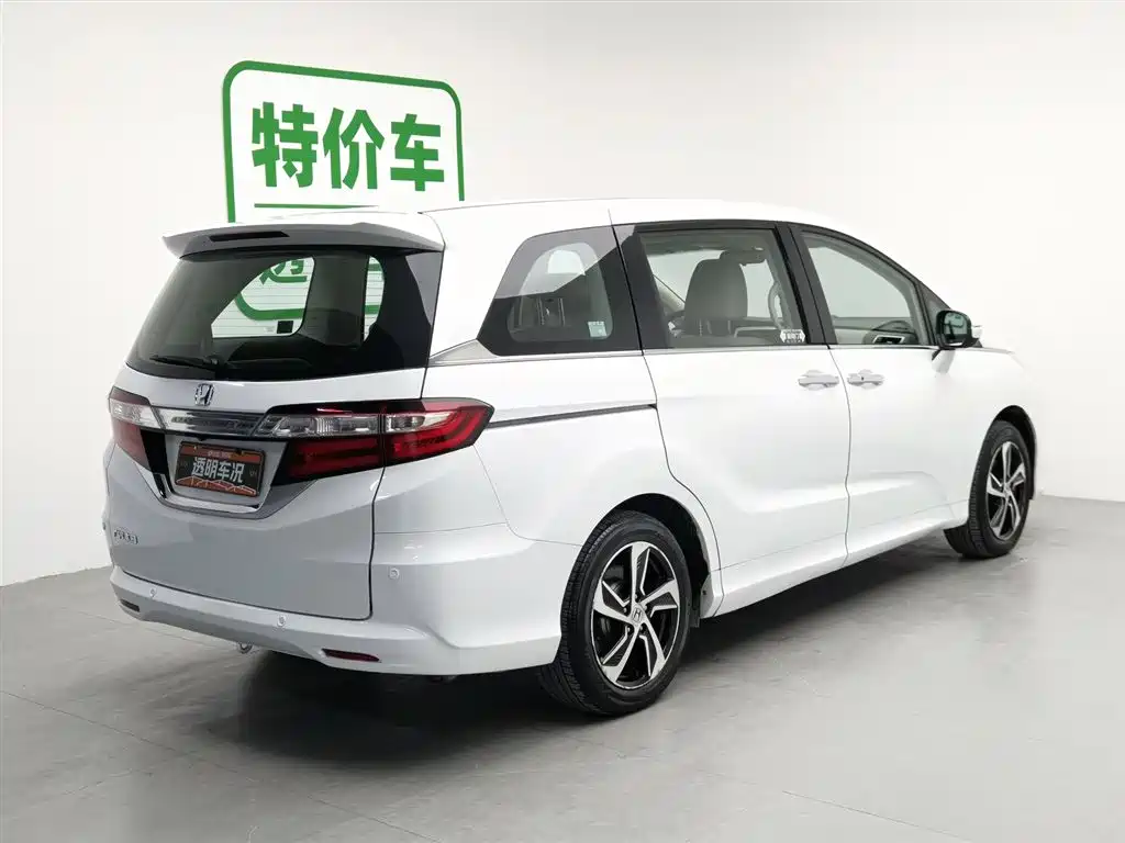 Honda Odyssey 2017 — фото 2