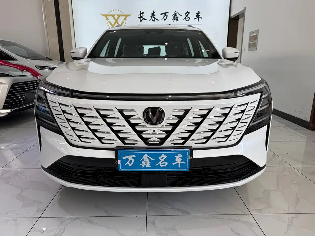 Changan CS75 PLUS 2026 — фото 2