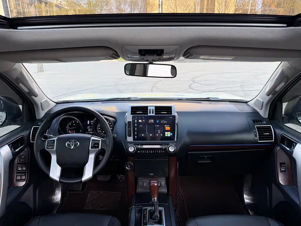 Toyota Prado 2016 — фото 12