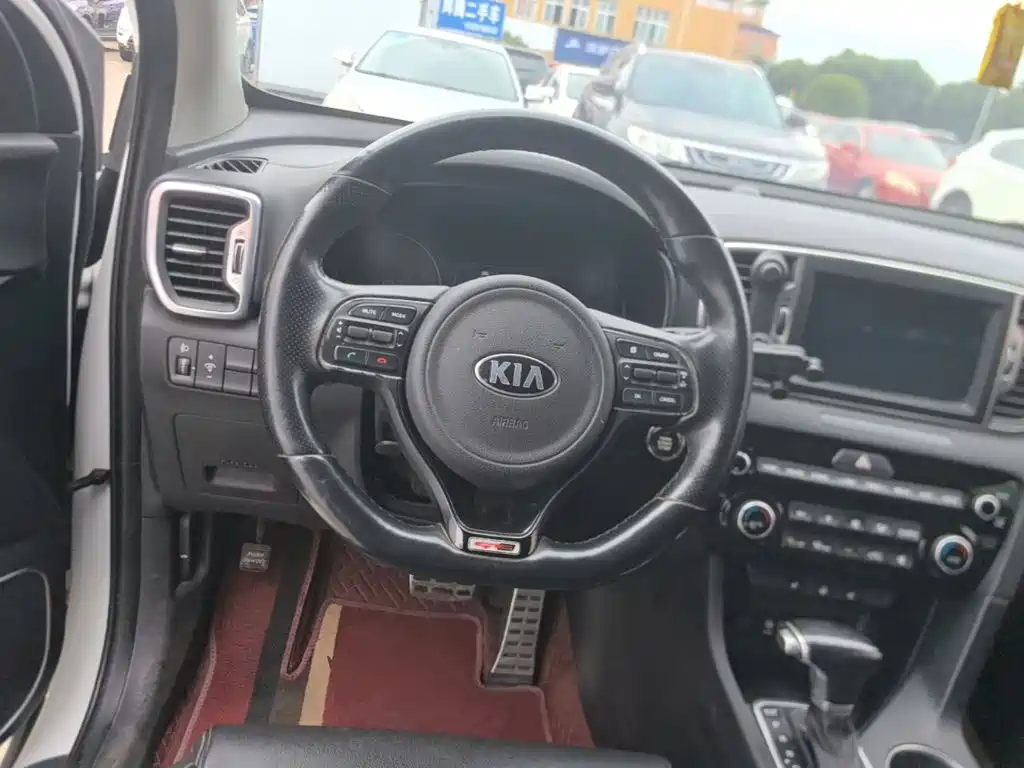 Kia KX5 2016 — фото 11