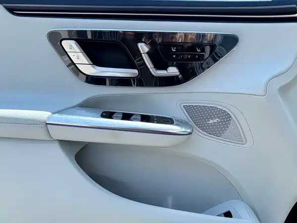 Mercedes-Benz EQE 2025
