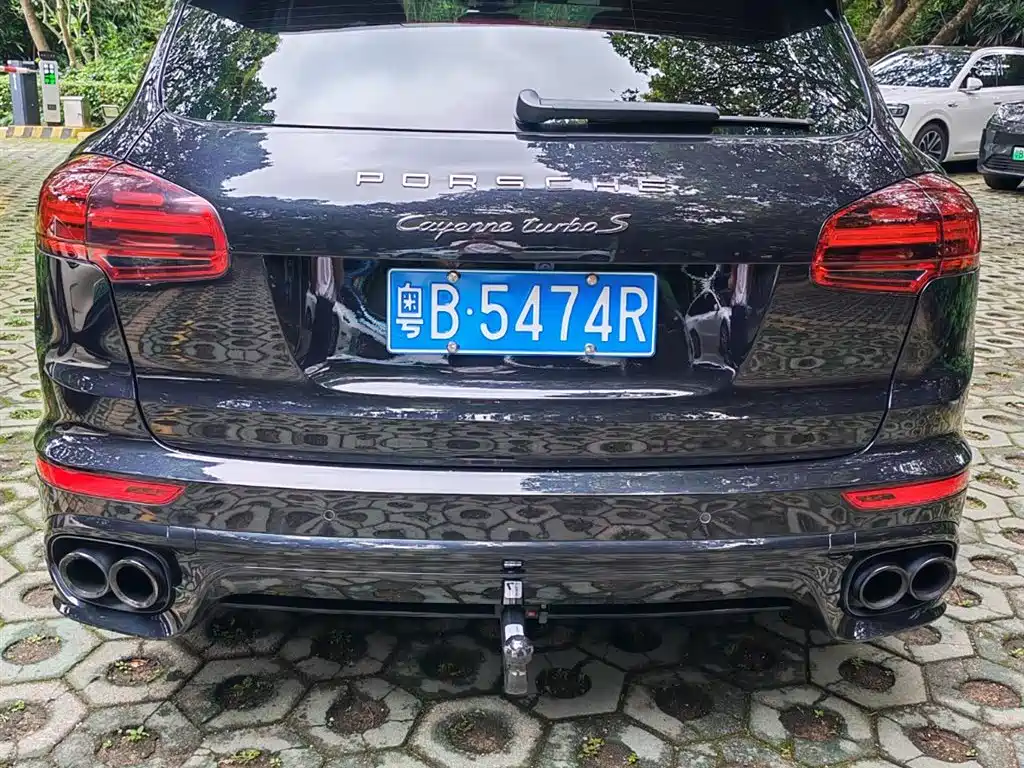 Porsche Cayenne 2016 — фото 10