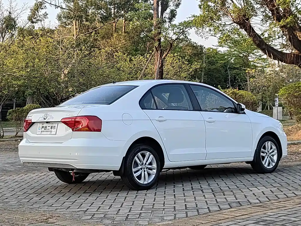 Volkswagen Jetta 2018 — фото 7