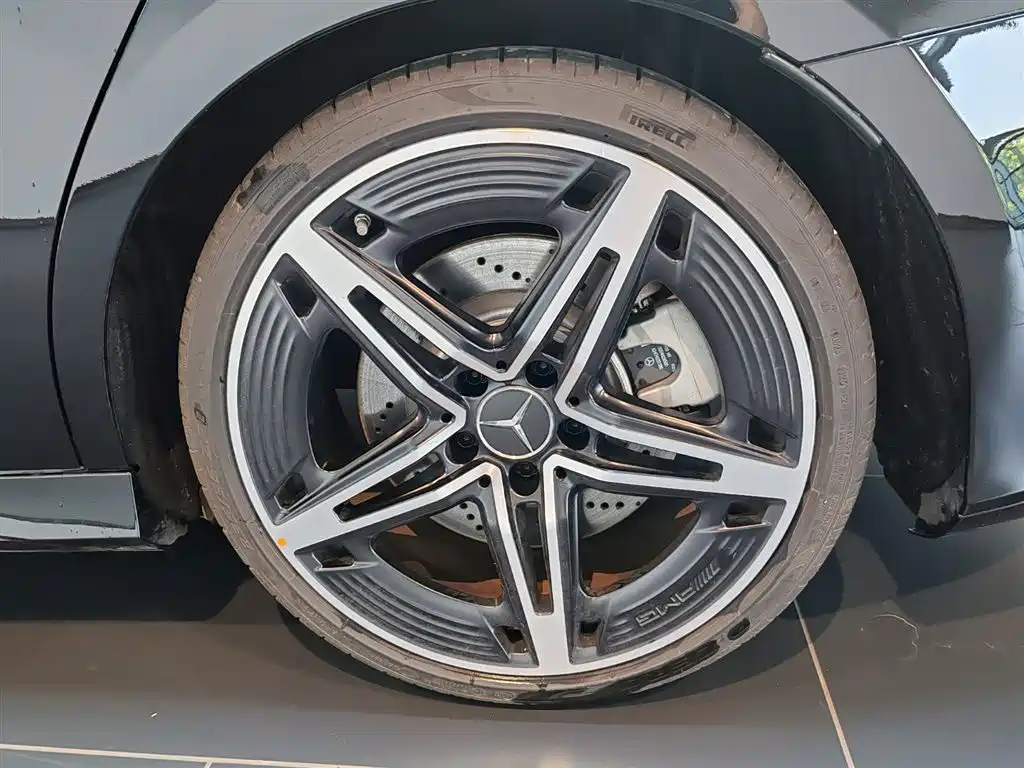 Mercedes-Benz A-Class AMG 2025 — фото 18