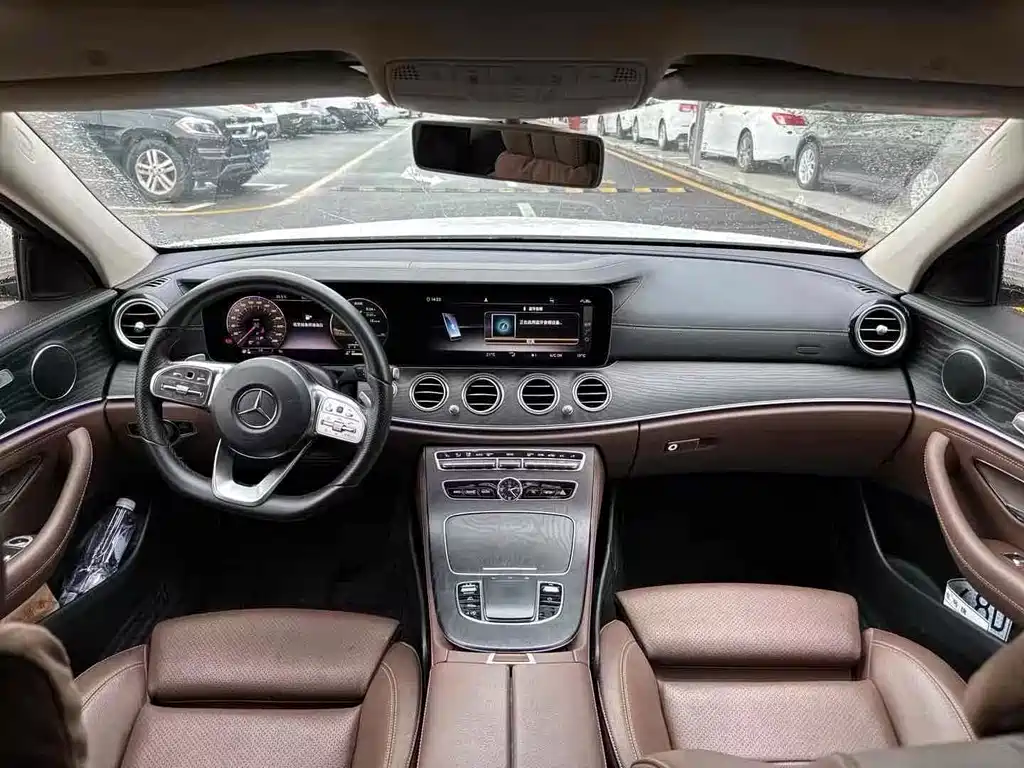 Mercedes-Benz E-Class 2019 — фото 4