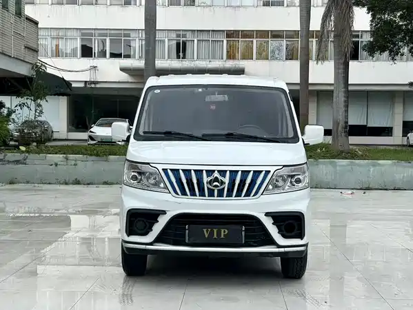 Changan Ruixing EM80 2023