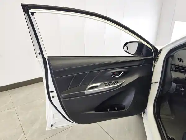 Toyota Yaris L 2018