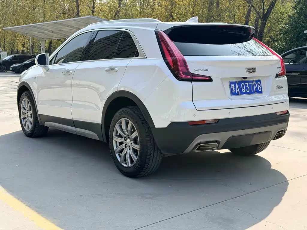 Cadillac XT4 2019 — фото 15