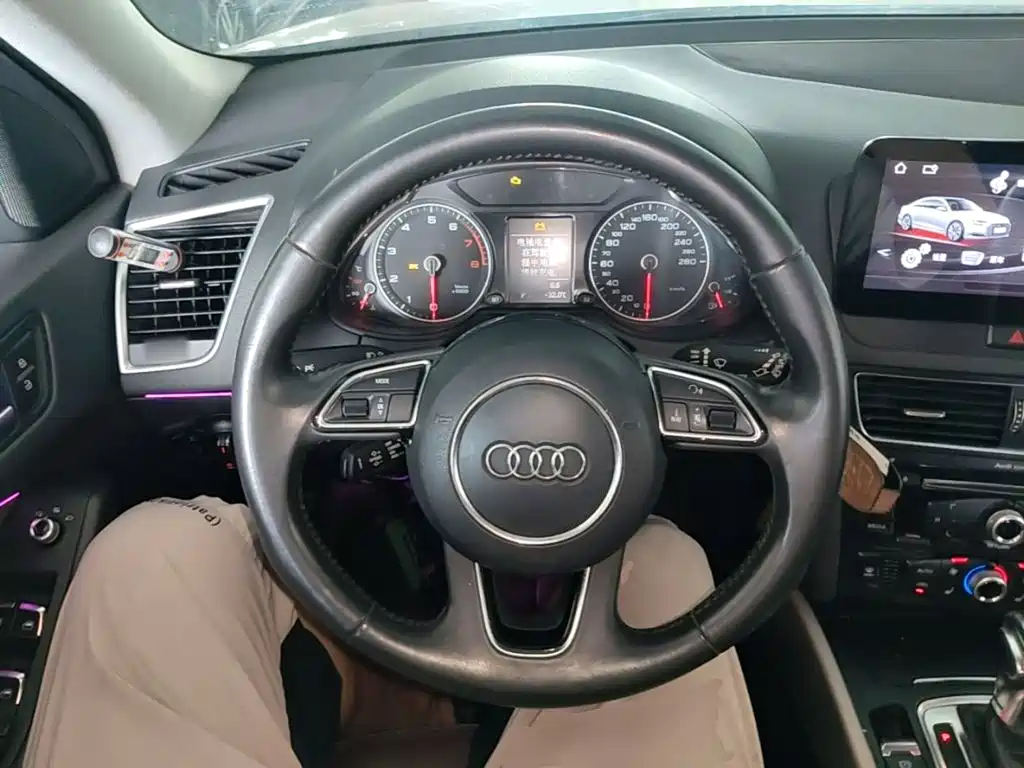 Audi Q5 2018 — фото 11