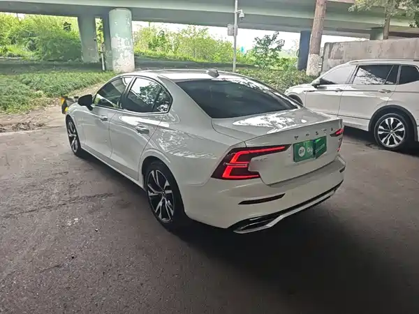 Volvo S60 2020
