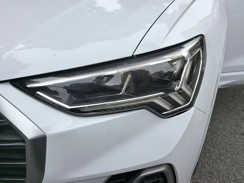 Audi Q3 2021 — фото 19