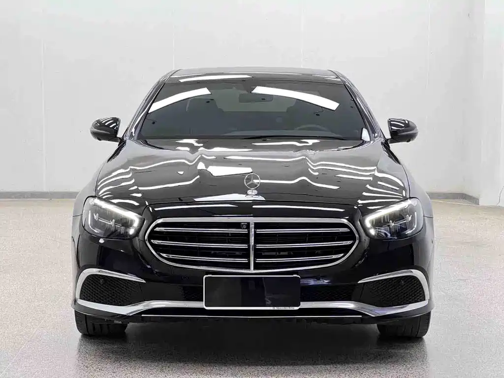 Mercedes-Benz E-Class 2023 — фото 2