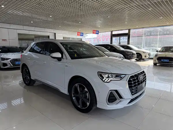 Audi Q3 2022