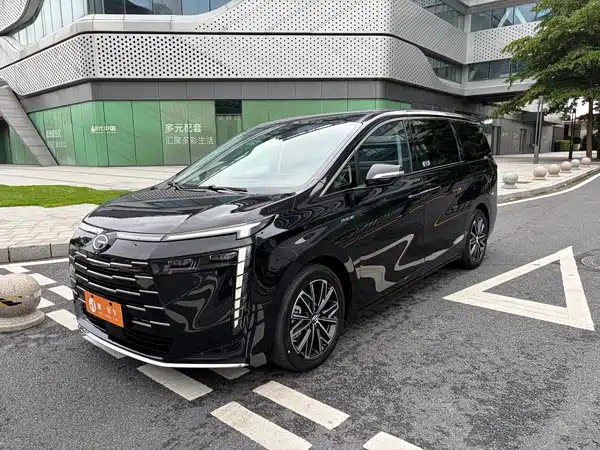 GAC Trumpchi E8 PHEV 2024