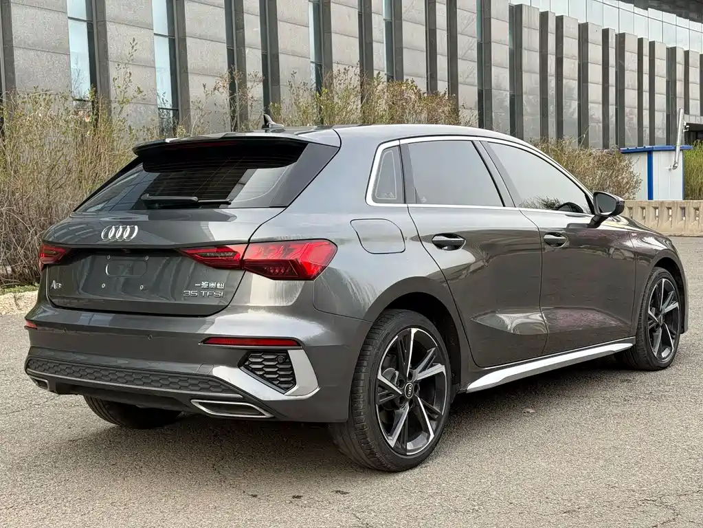 Audi A3 2023 — фото 23