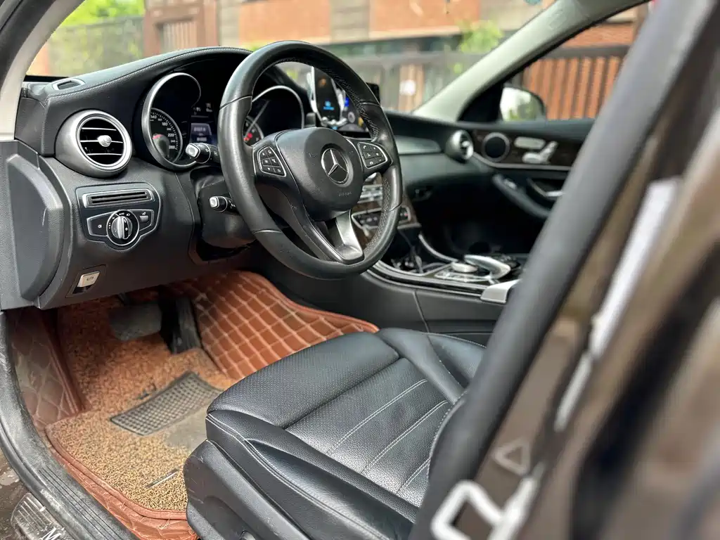 Mercedes-Benz C-Class 2016 — фото 18