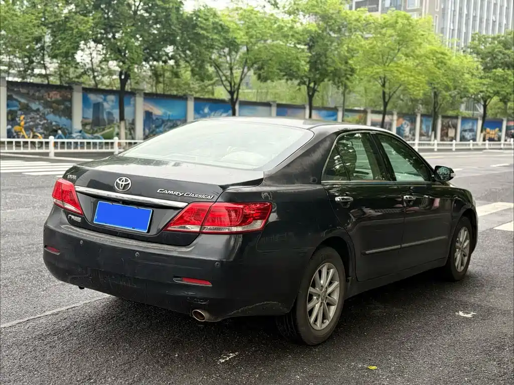 Toyota Camry 2014 — фото 14