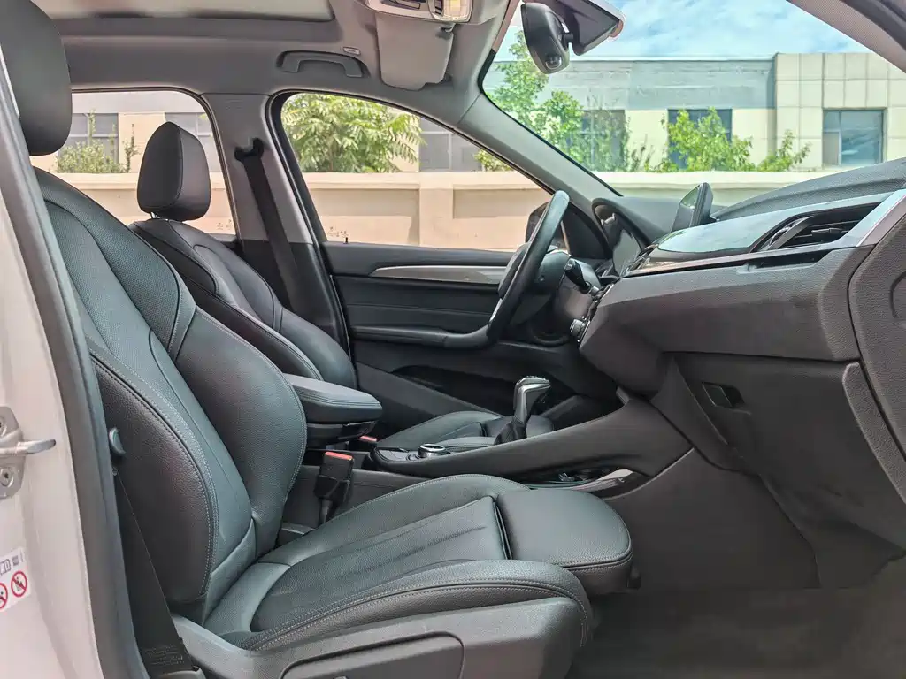 BMW X1 New Energy 2018 — фото 18