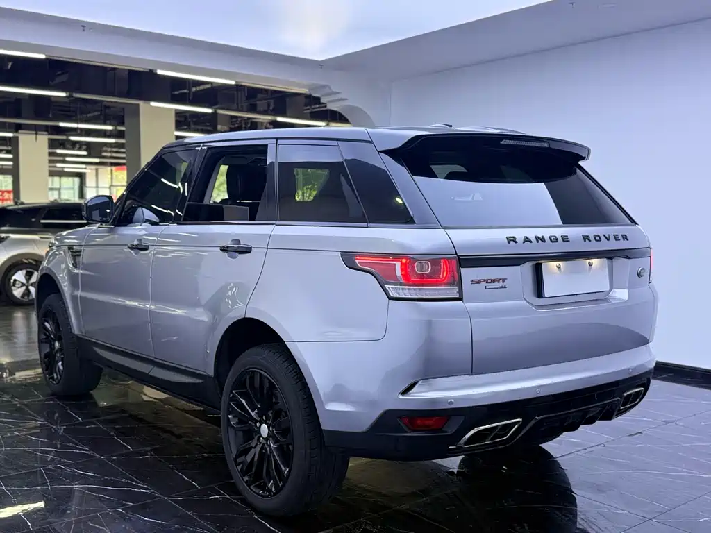 Land Rover Range Rover Sport 2014 — фото 19