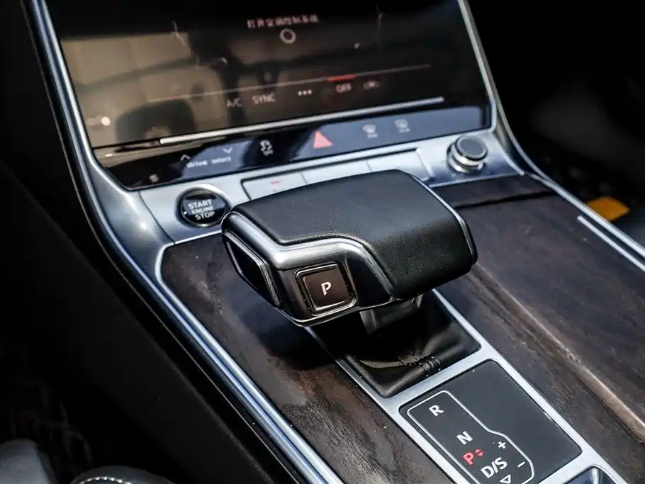 Audi A6L 2022 — фото 31