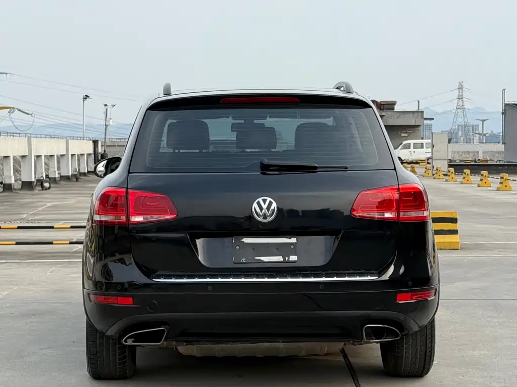 Volkswagen Touareg 2015 — фото 5