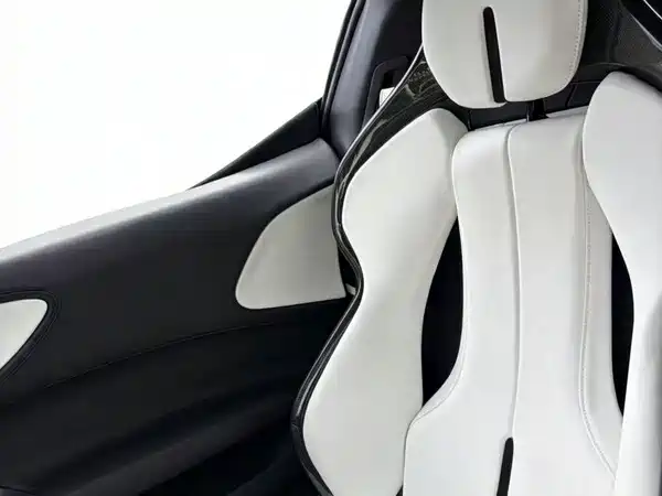 Ferrari SF90 2025