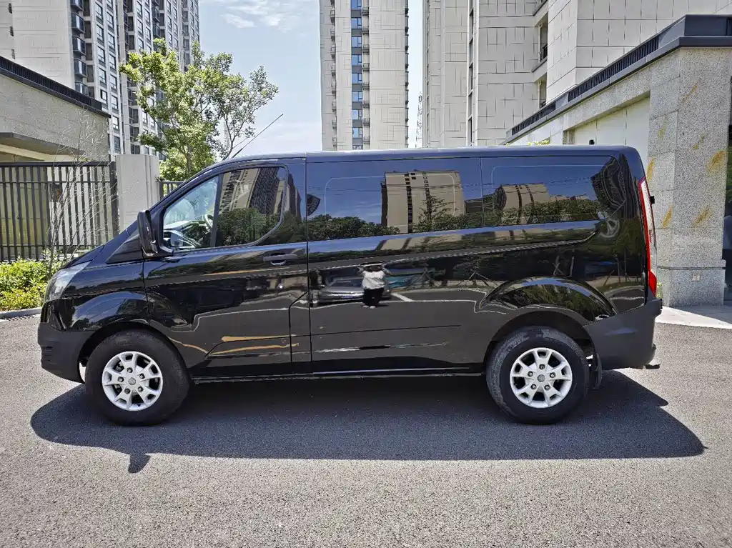 Ford Transit 2022 — фото 14