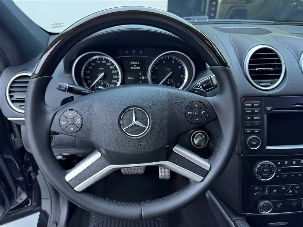 Mercedes-Benz GL-Class 2012 — фото 13